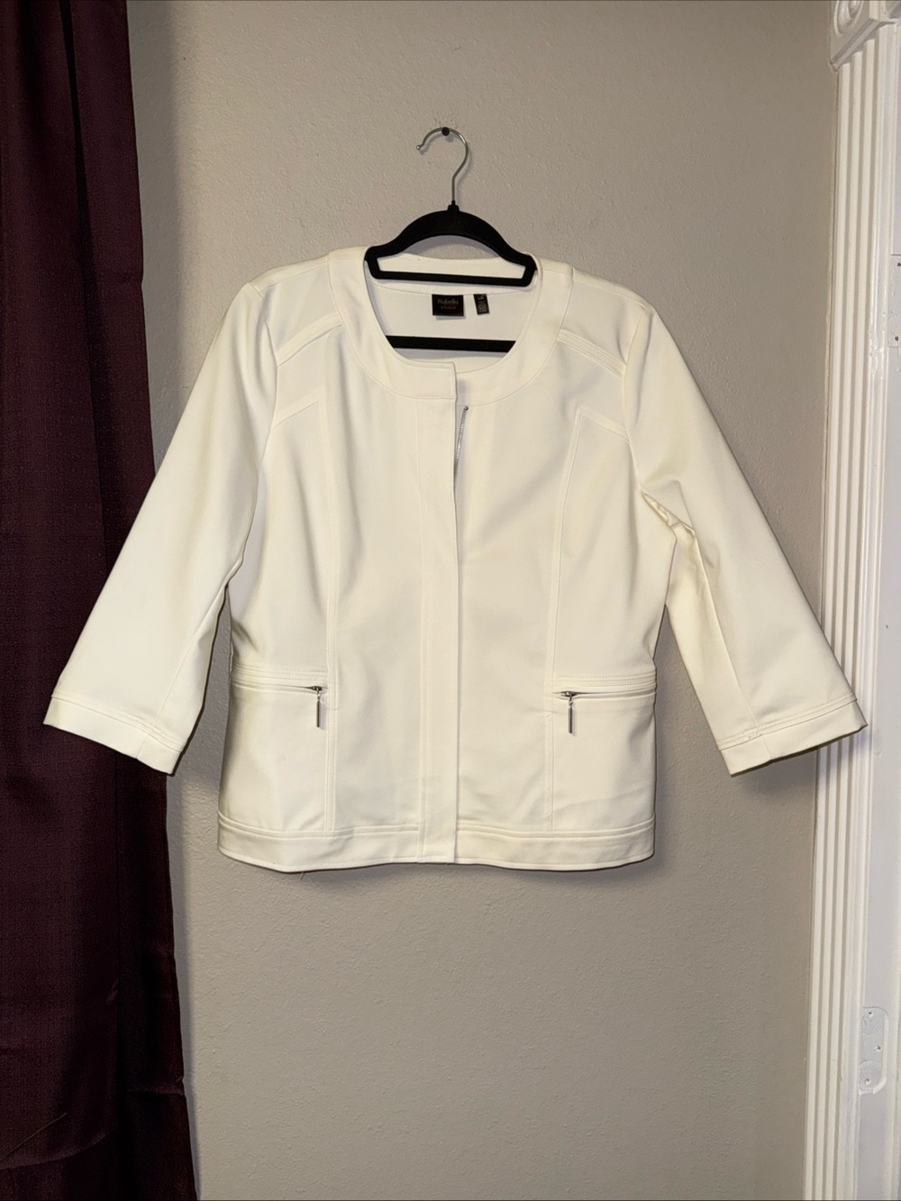 #834 Rafaella White Full Zip Fashion Jacket With Zipper Pockets Size Large